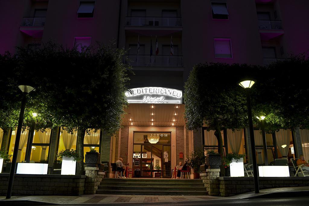 Hotel Mediterraneo キアンチャーノ・テルメ エクステリア 写真